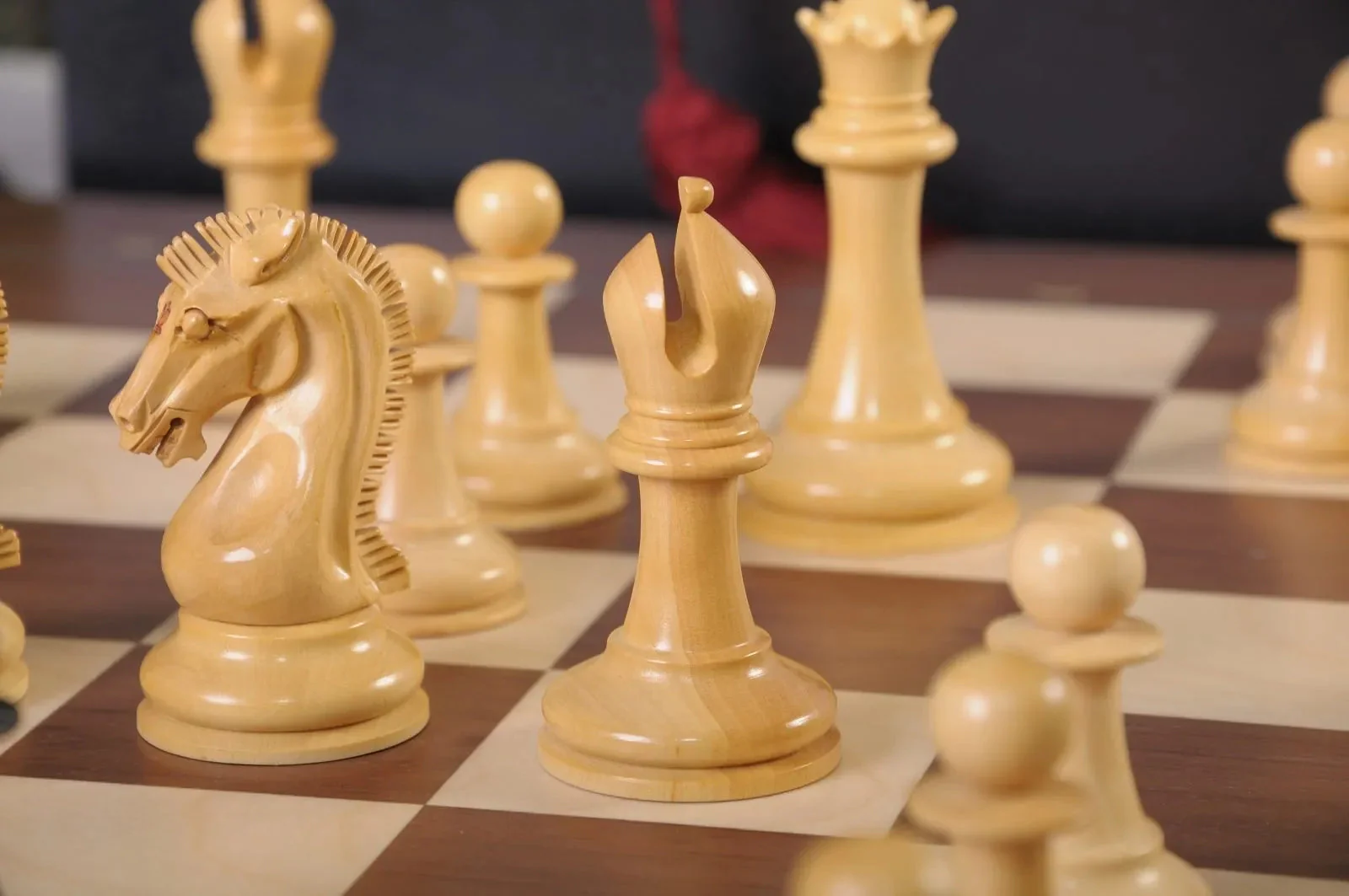 The Mammoth Ivory and Genuine Ebony Collector Series Luxury Chess Set - 4.4'' King - Image 6