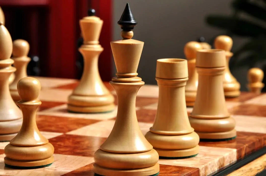 The Minsk Series Chess Pieces - 3.75" King - Image 4