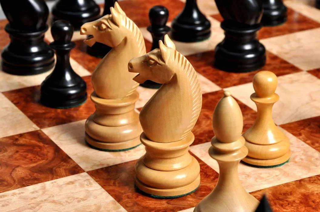 The Minsk Series Chess Pieces - 3.75" King - Image 9