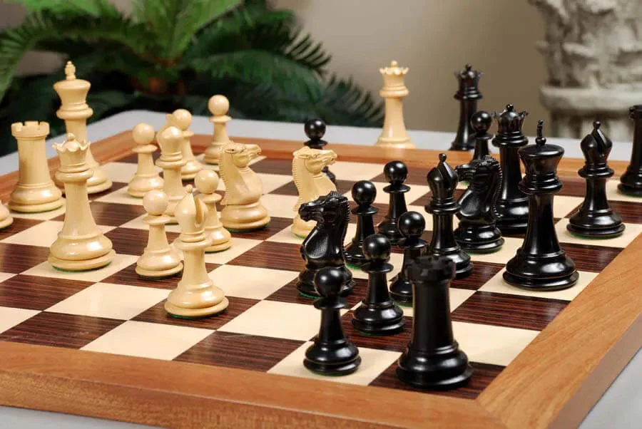 CLEARANCE - The Morphy Series Luxury Chess Pieces - 4.4" King - Image 3