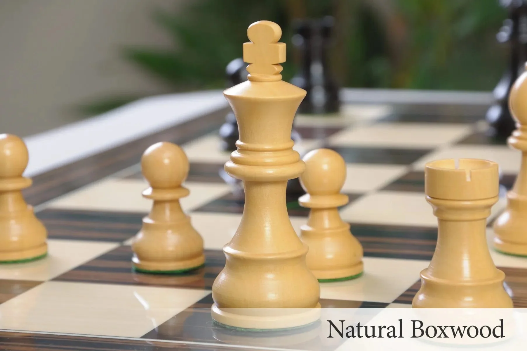 The New Gambit Series Chess Pieces - 3.75" King - Image 4