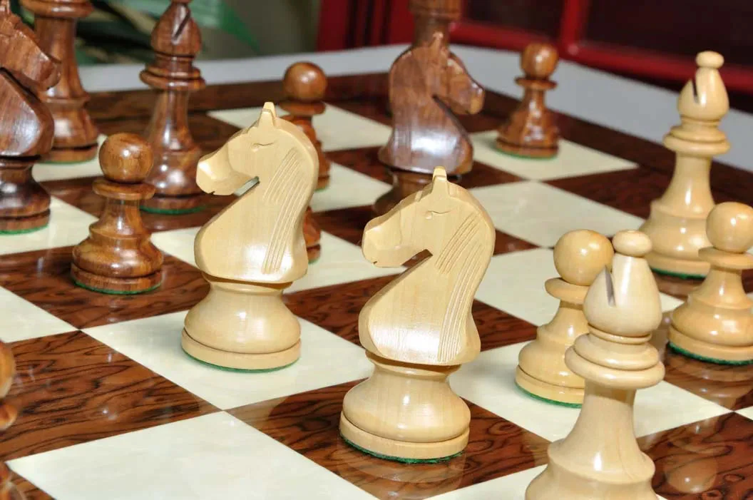 The Noble Series Chess Pieces - 3.75" King - Image 10