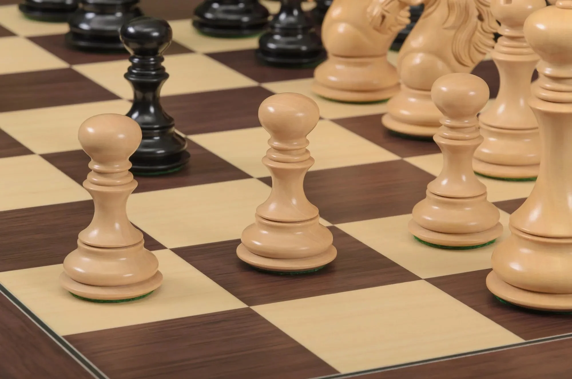 The Novara Series Luxury Chess Pieces - 4.2" King - Image 15