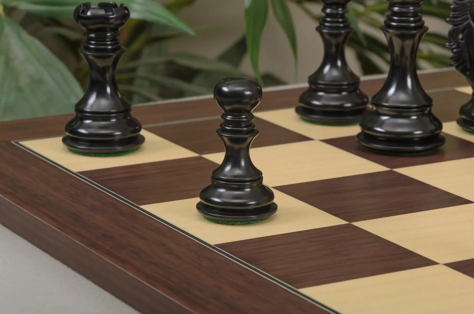 The Novara Series Luxury Chess Pieces - 4.2" King - Image 20