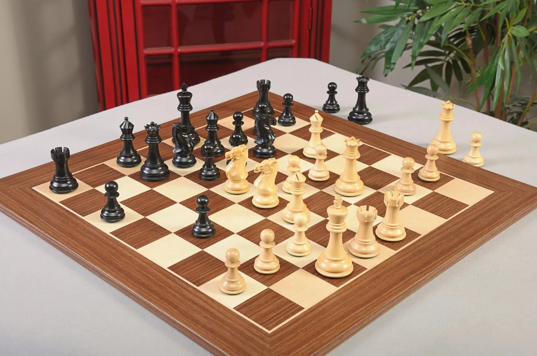 The Pro-Line Series Chess Pieces - 4.0" King - Image 23