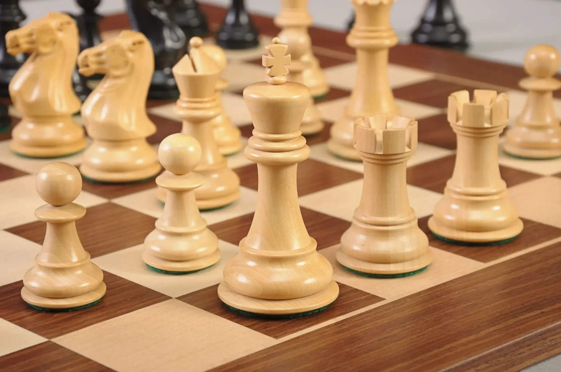The Pro-Line Series Chess Pieces - 4.0" King - Image 24