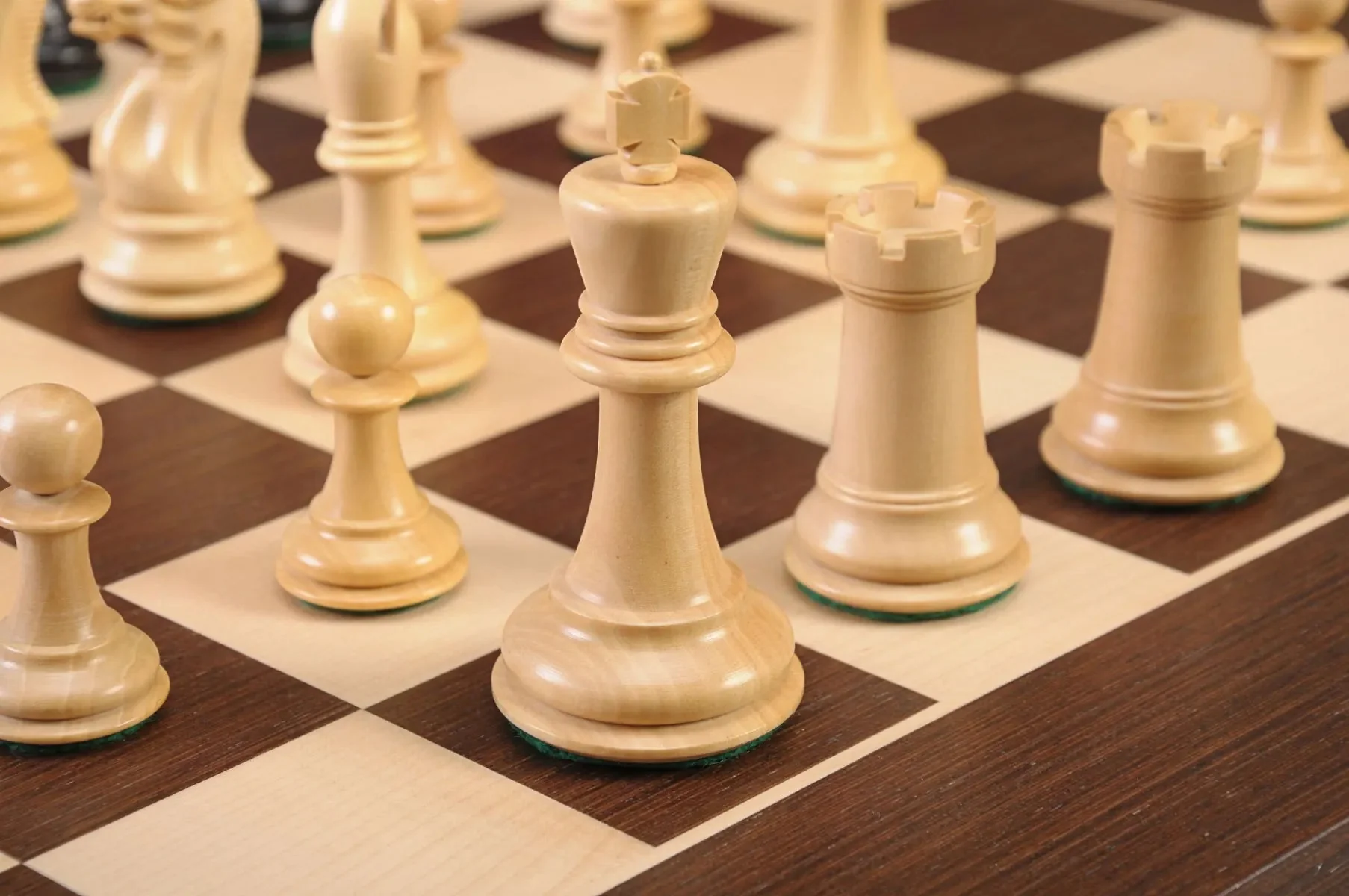 The Professional Series Chess Pieces - 3.75" King - Image 16