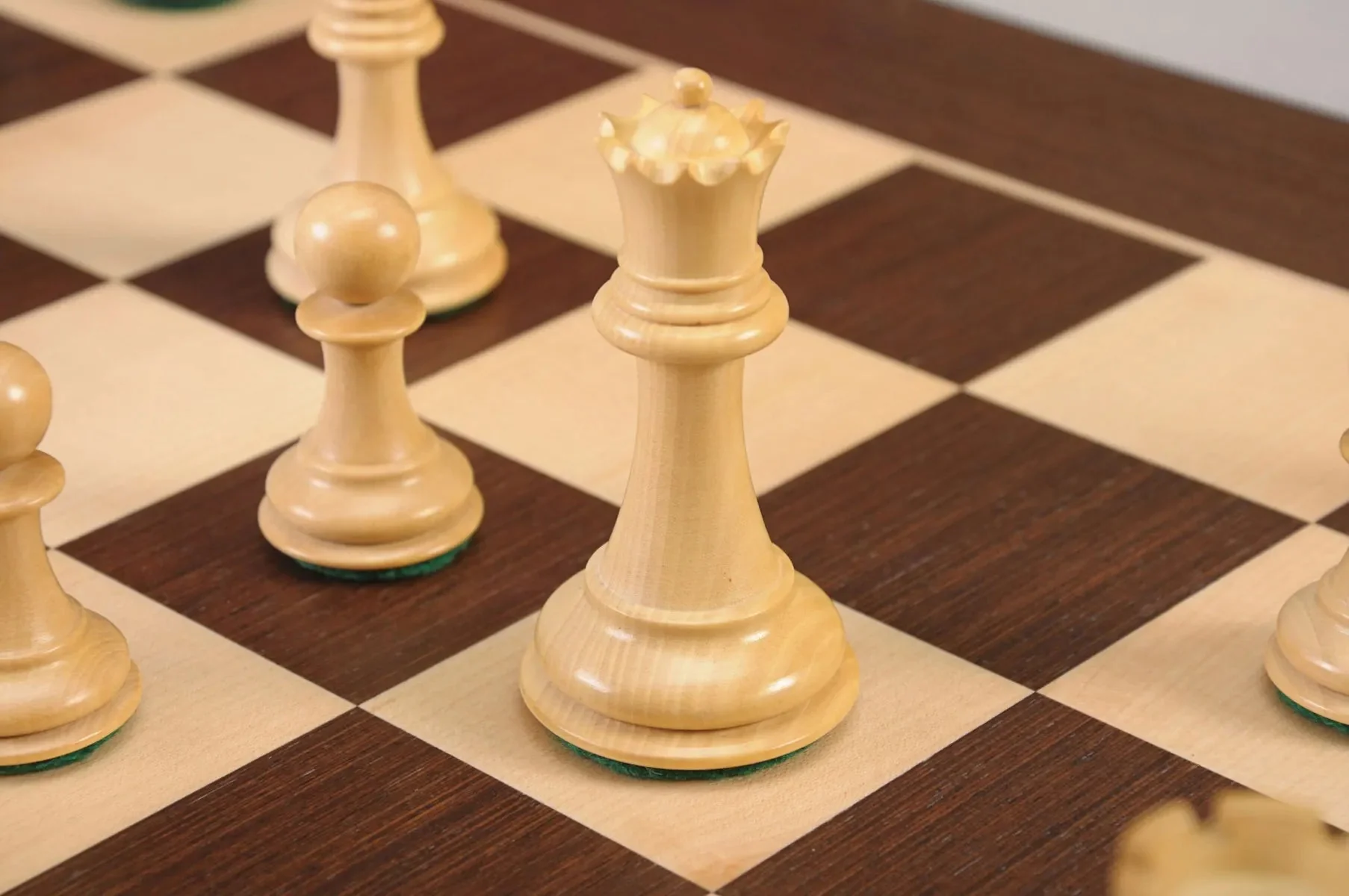 The Professional Series Chess Pieces - 3.75" King - Image 17