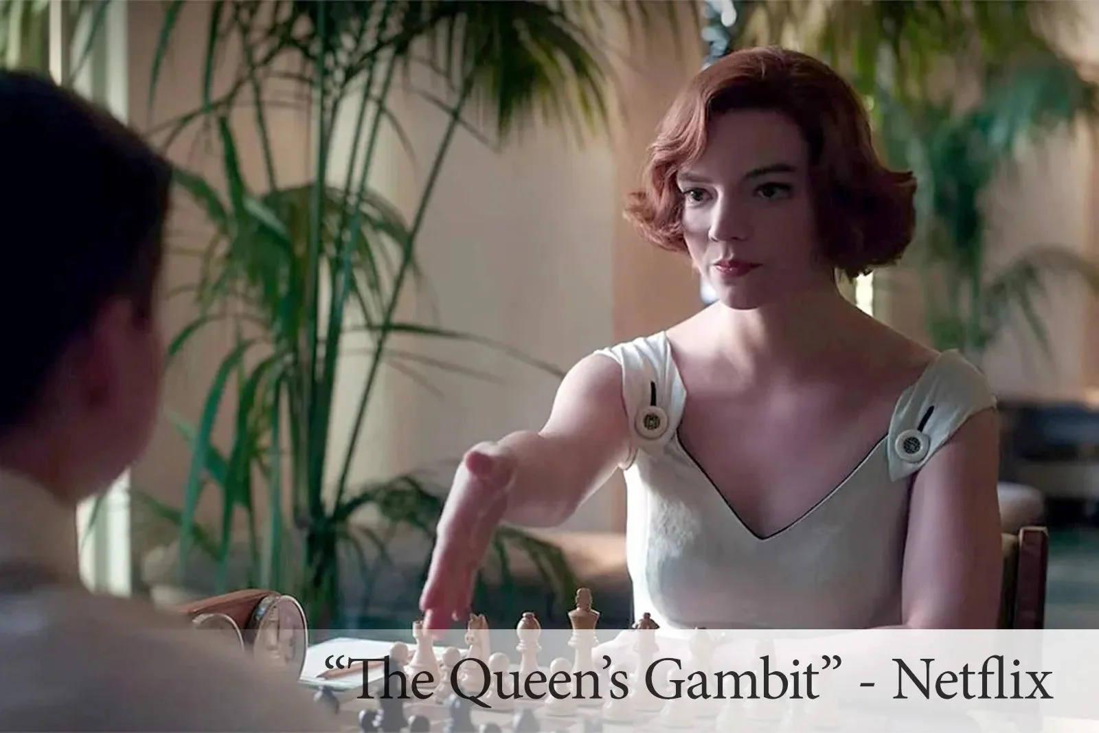 "The Queen's Gambit" Inspired Chess Set, Box, & Board Combination - Image 2