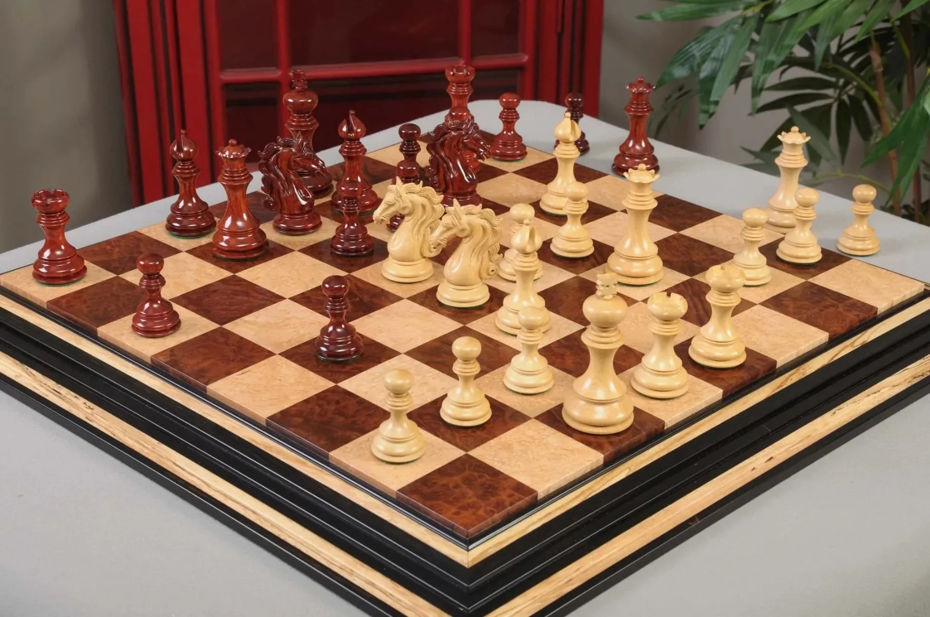 The Ravenna Series Luxury Chess Pieces - 4.4" King - Image 16