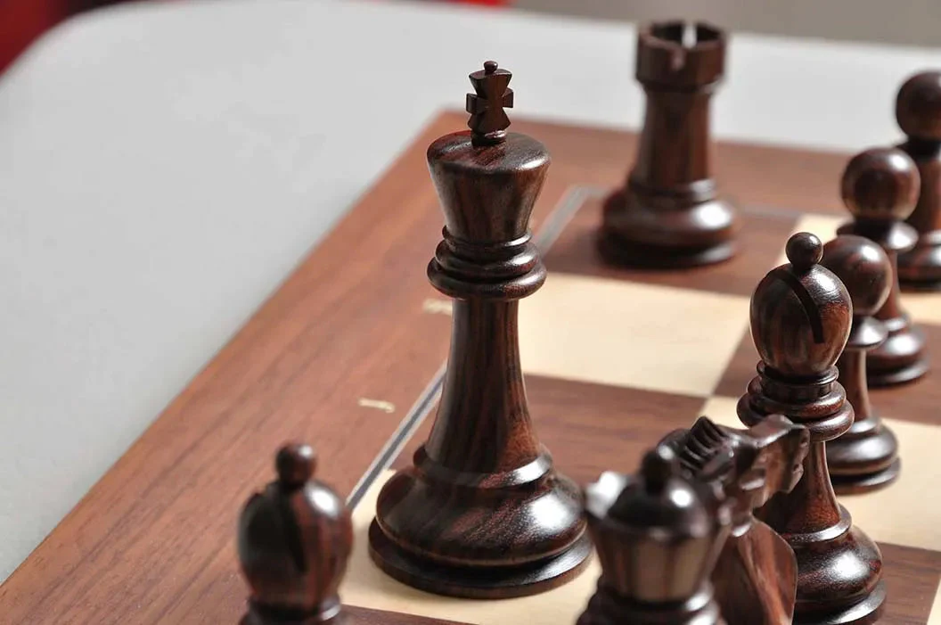 DGT Projects - USB Rosewood Board with Reykjavik Chess Pieces - Image 8