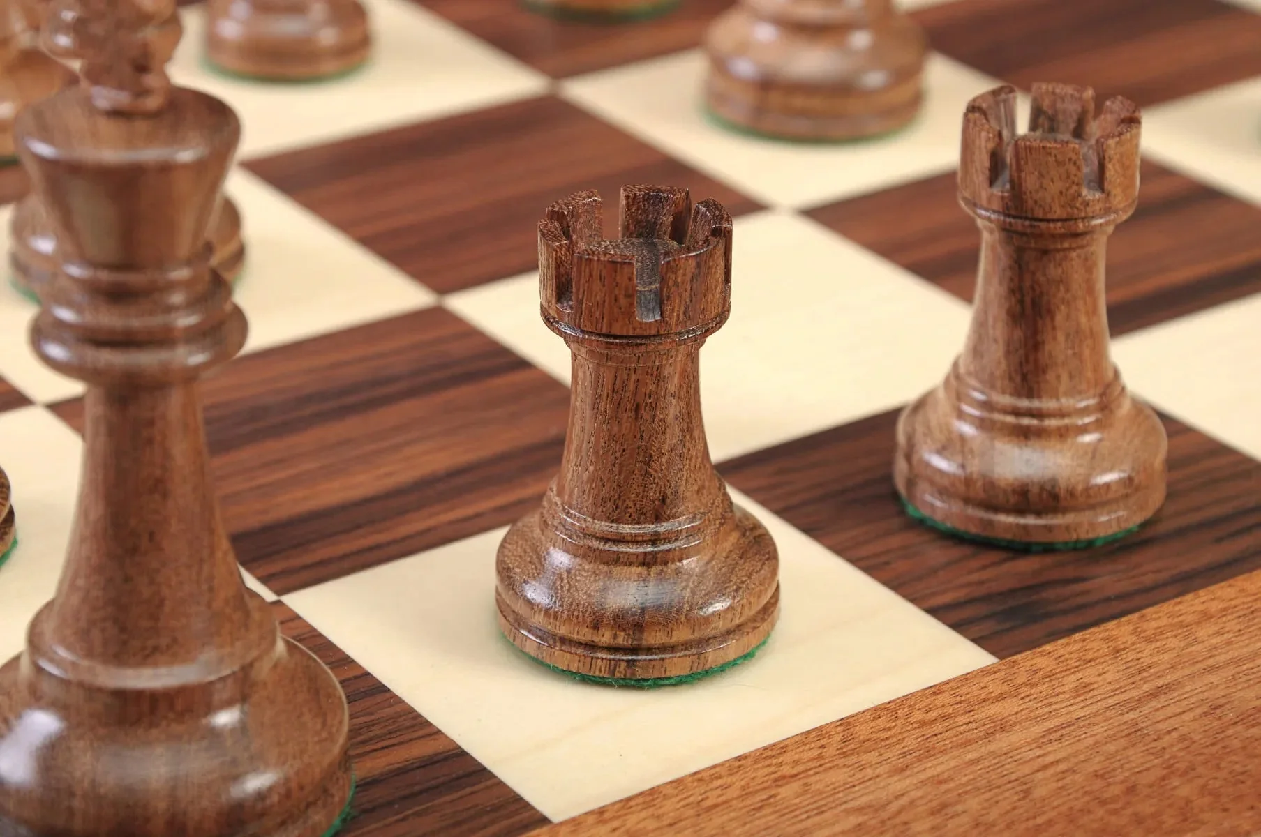 CLEARANCE - The Reykjavik Elite Series Chess Pieces - 3.75" King - Image 7