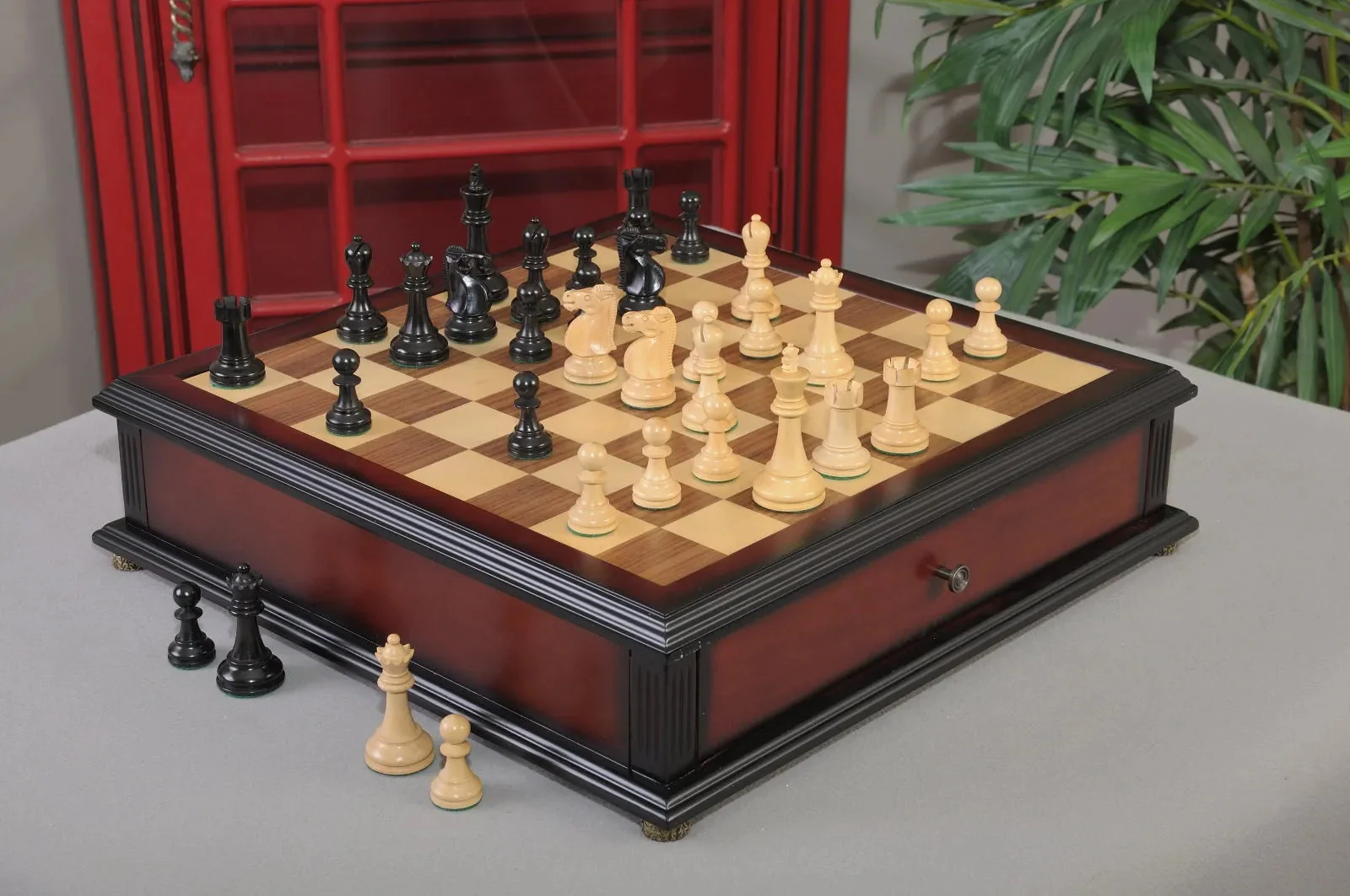 Ebonized Boxwood and Natural Boxwood