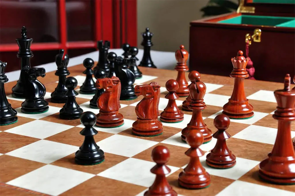 The Reykjavik II Series Prestige Chess Set, Box, & Board Combination - Image 9