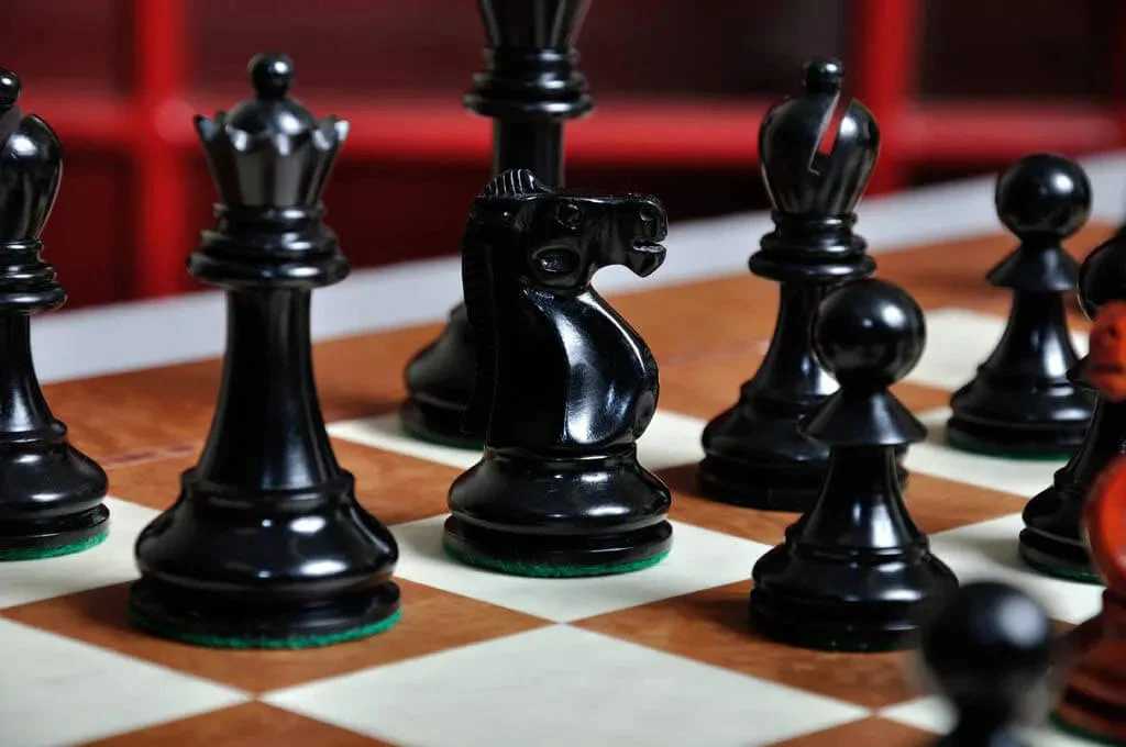The Reykjavik II Series Prestige Chess Set, Box, & Board Combination - Image 9