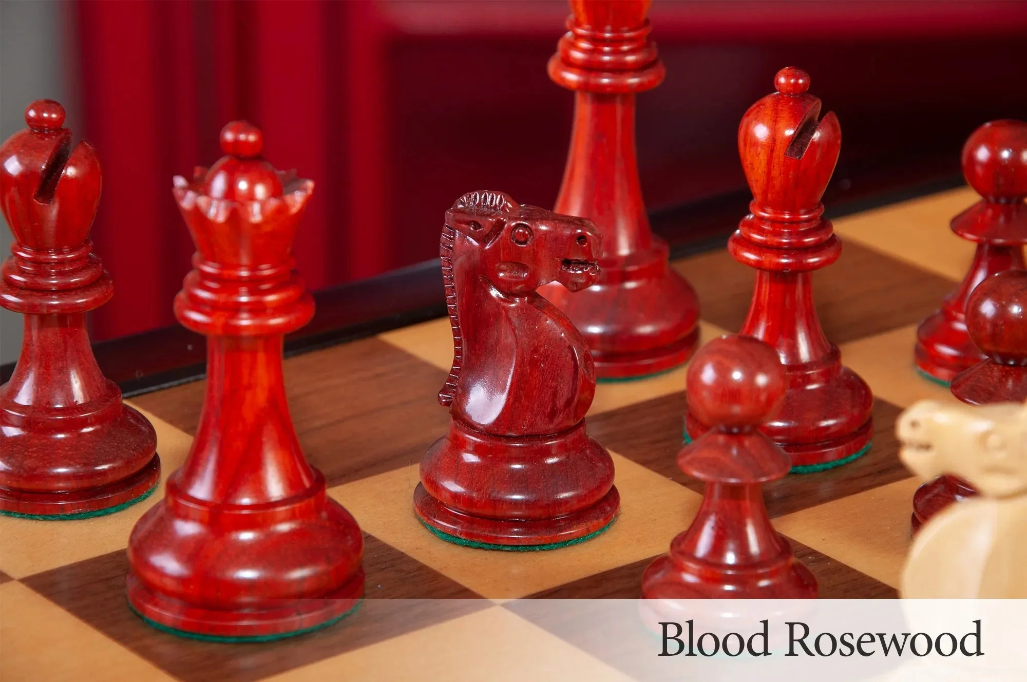 The Reykjavik II Series Tournament Chess Set and Tiroir Combination - Image 2