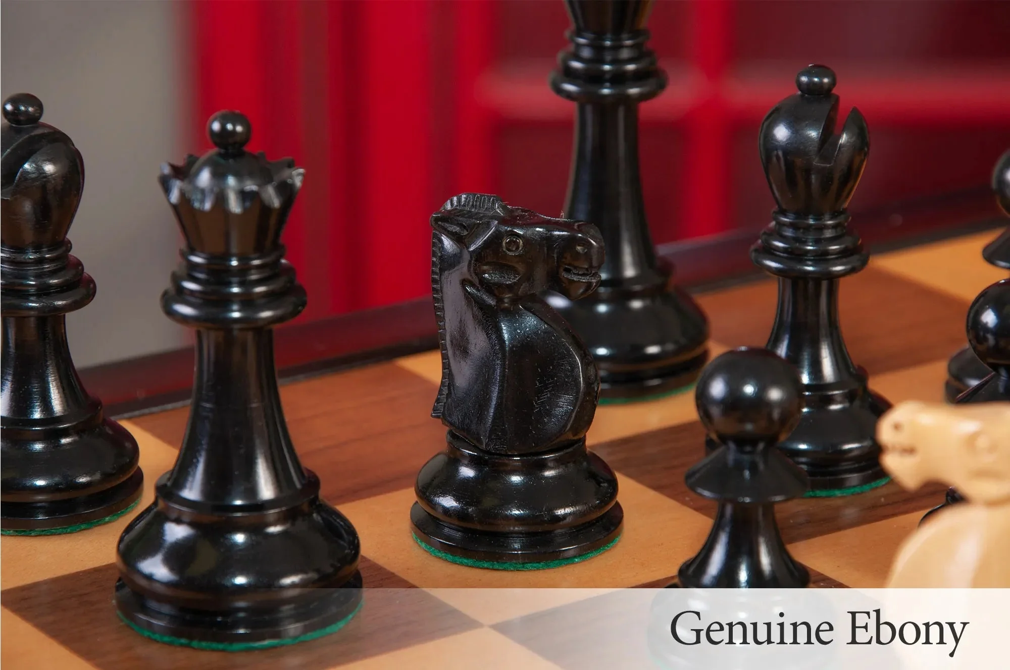 The Reykjavik II Series Tournament Chess Set and Tiroir Combination - Image 4