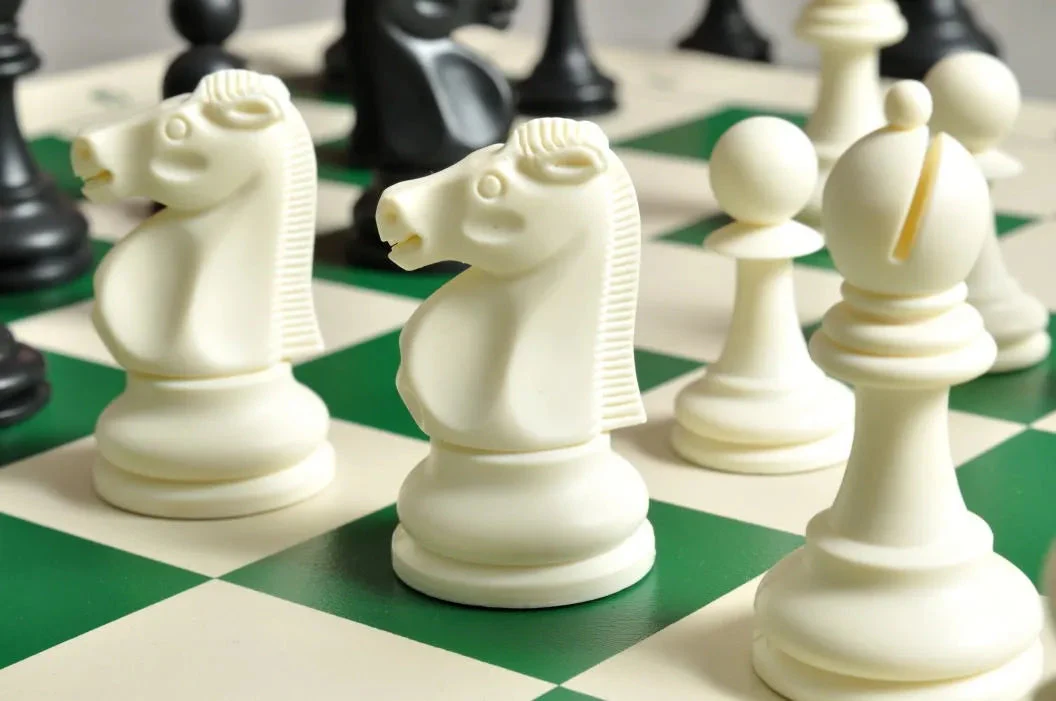 The Reykjavik Series Plastic Chess Pieces - 3.75" King - Image 14