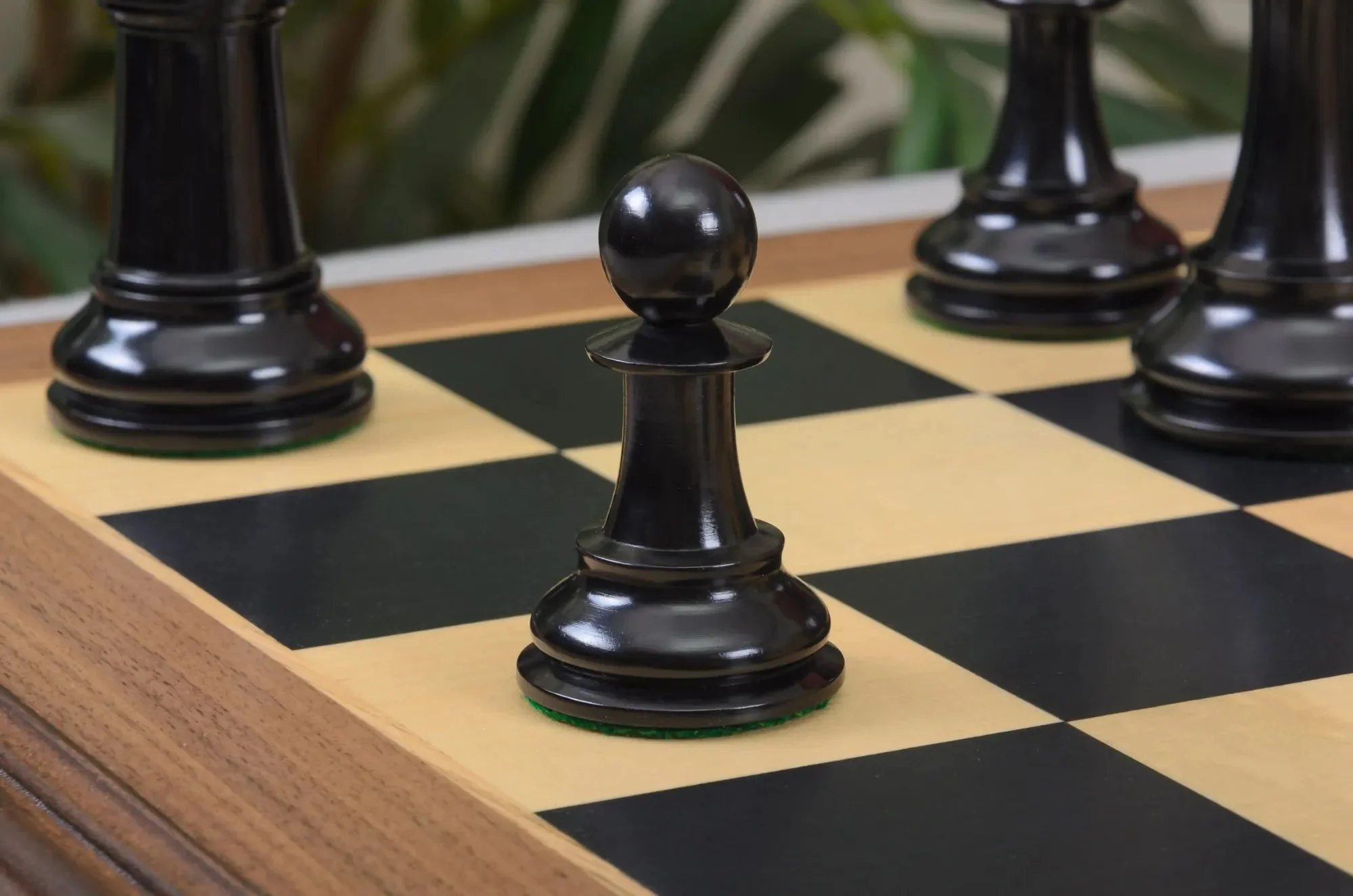 The Camaratta Collection - The Sammy R Series Commemorative Chess Pieces - 4.4" King - Image 8