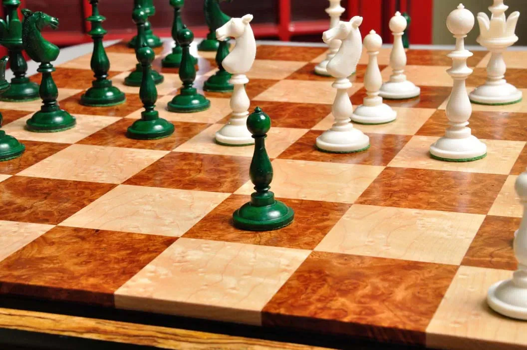 The Selenus Luxury Bone Chess Pieces - 4.0" King - Image 13