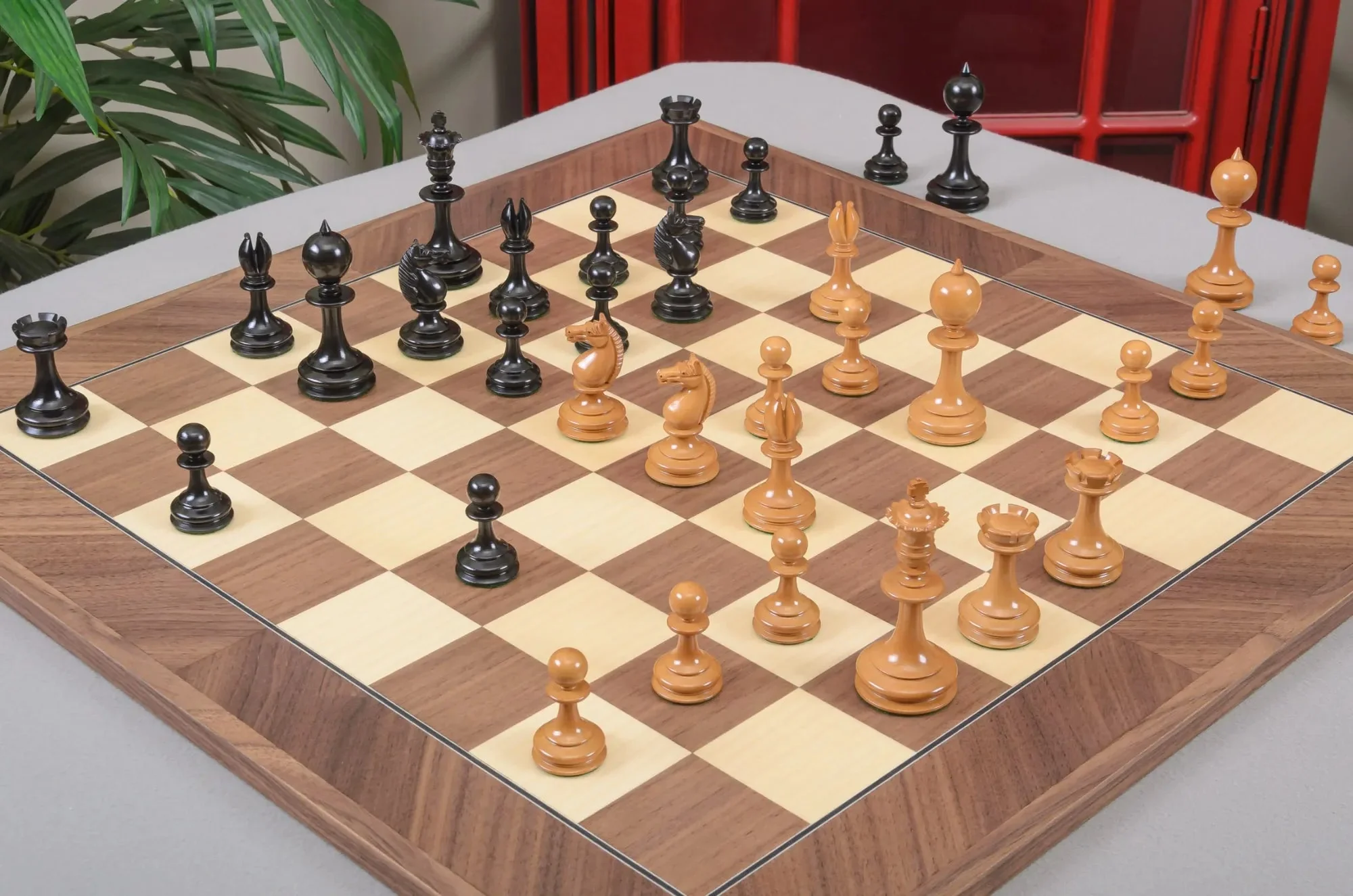 The William Hallett Series Chess Pieces - 3.5" King - Image 2
