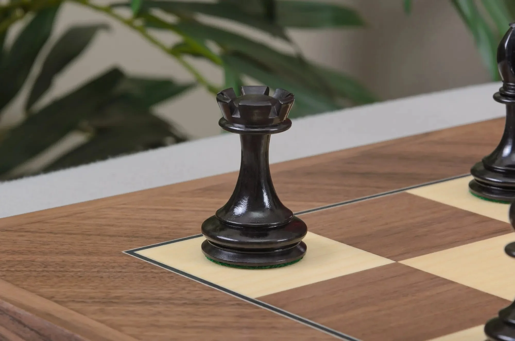 The William Hallett Series Chess Pieces - 3.5" King - Image 7