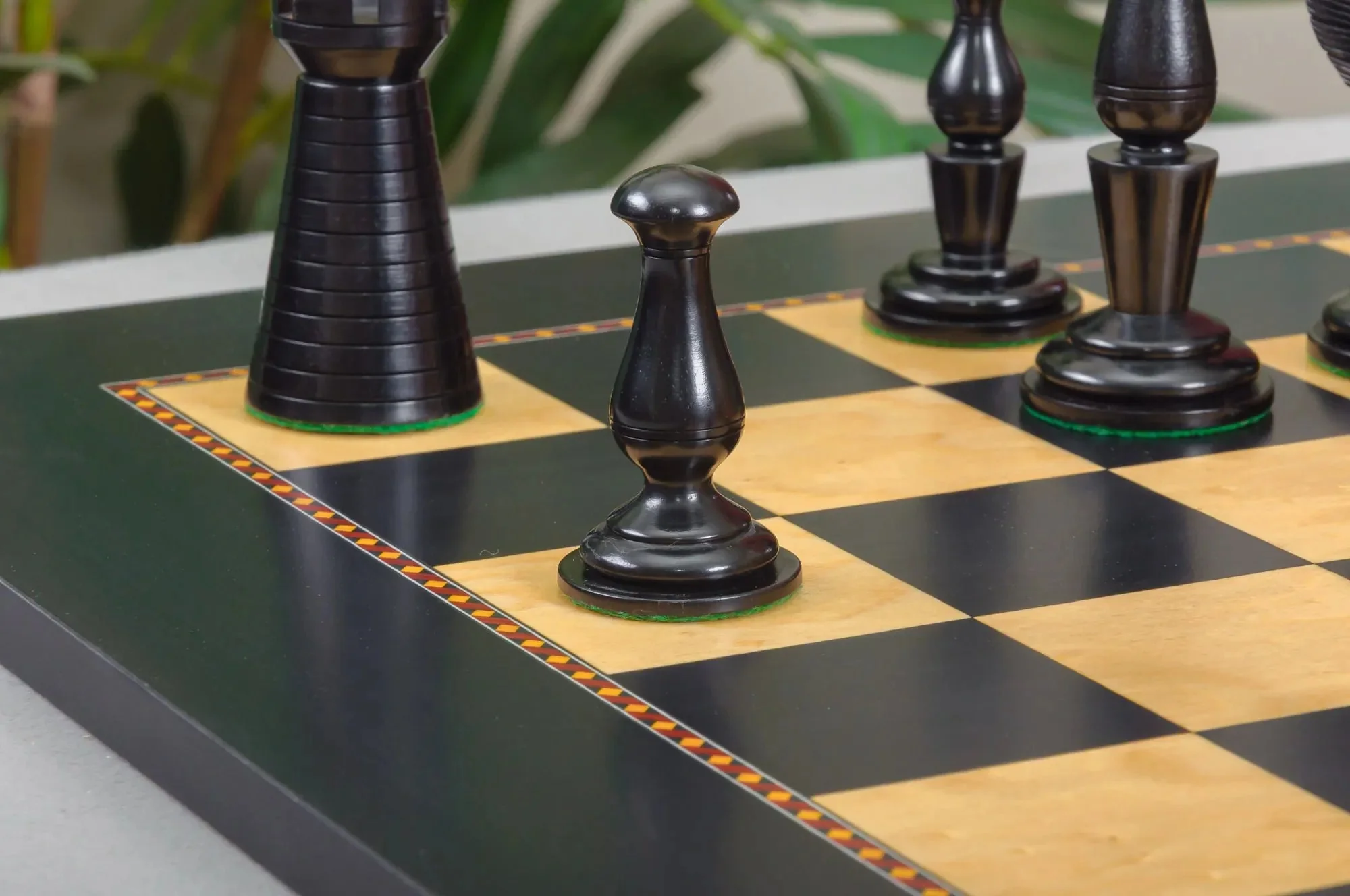 The Strand Series Timeless Chess Pieces - 4.4" King - Image 13