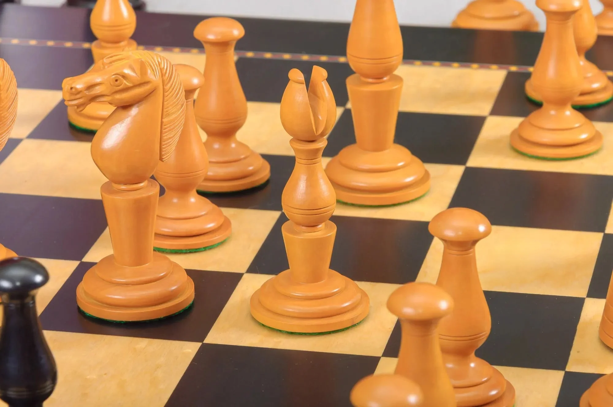 The Strand Series Timeless Chess Pieces - 4.4" King - Image 14