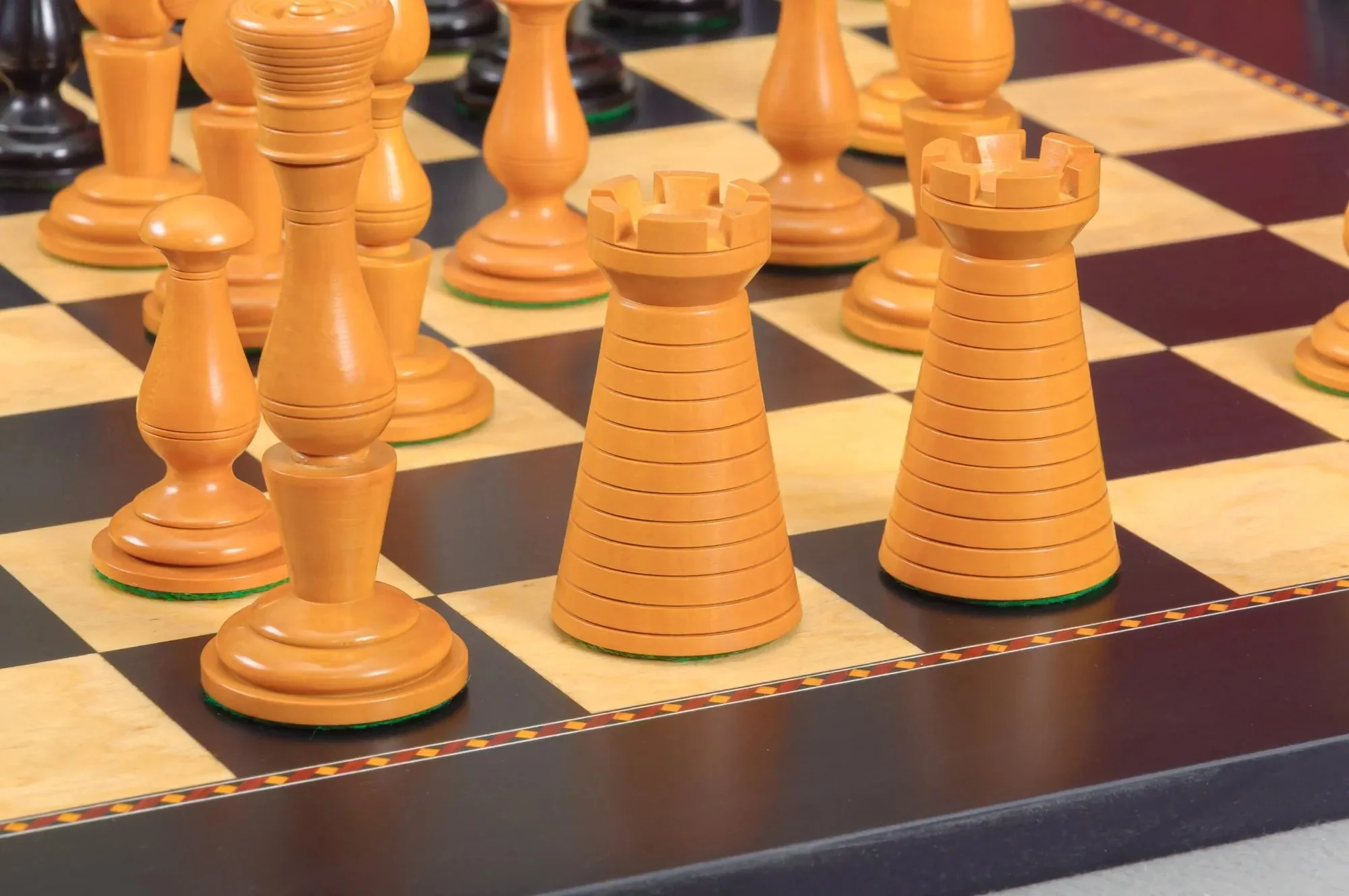 The Strand Series Timeless Chess Pieces - 4.4" King - Image 9