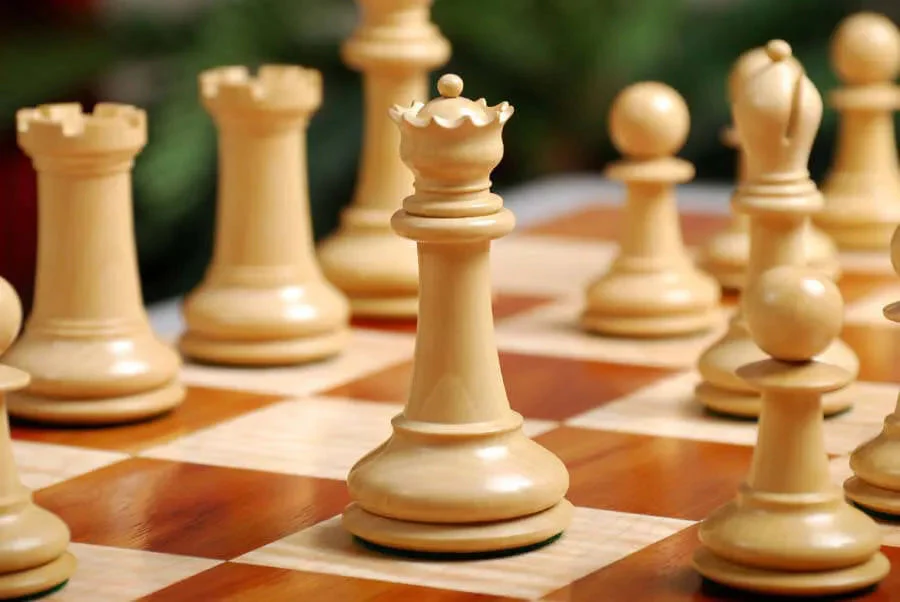 The Sultan Series Luxury Chess Pieces - 4.0" King - Image 2