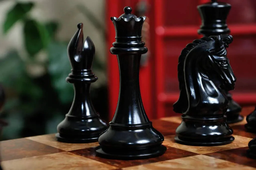 The Supreme Collector Series Luxury Chess Pieces - 4.4" King - Image 3