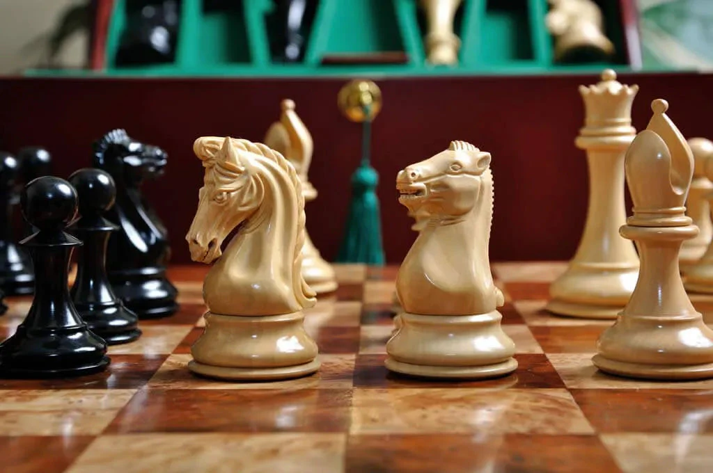 The Supreme Collector Series Luxury Chess Pieces - 4.4" King - Image 7