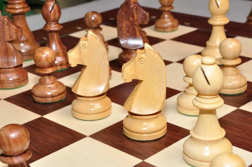 DGT Projects - USB Rosewood Board with Timeless Chess Pieces - Image 8