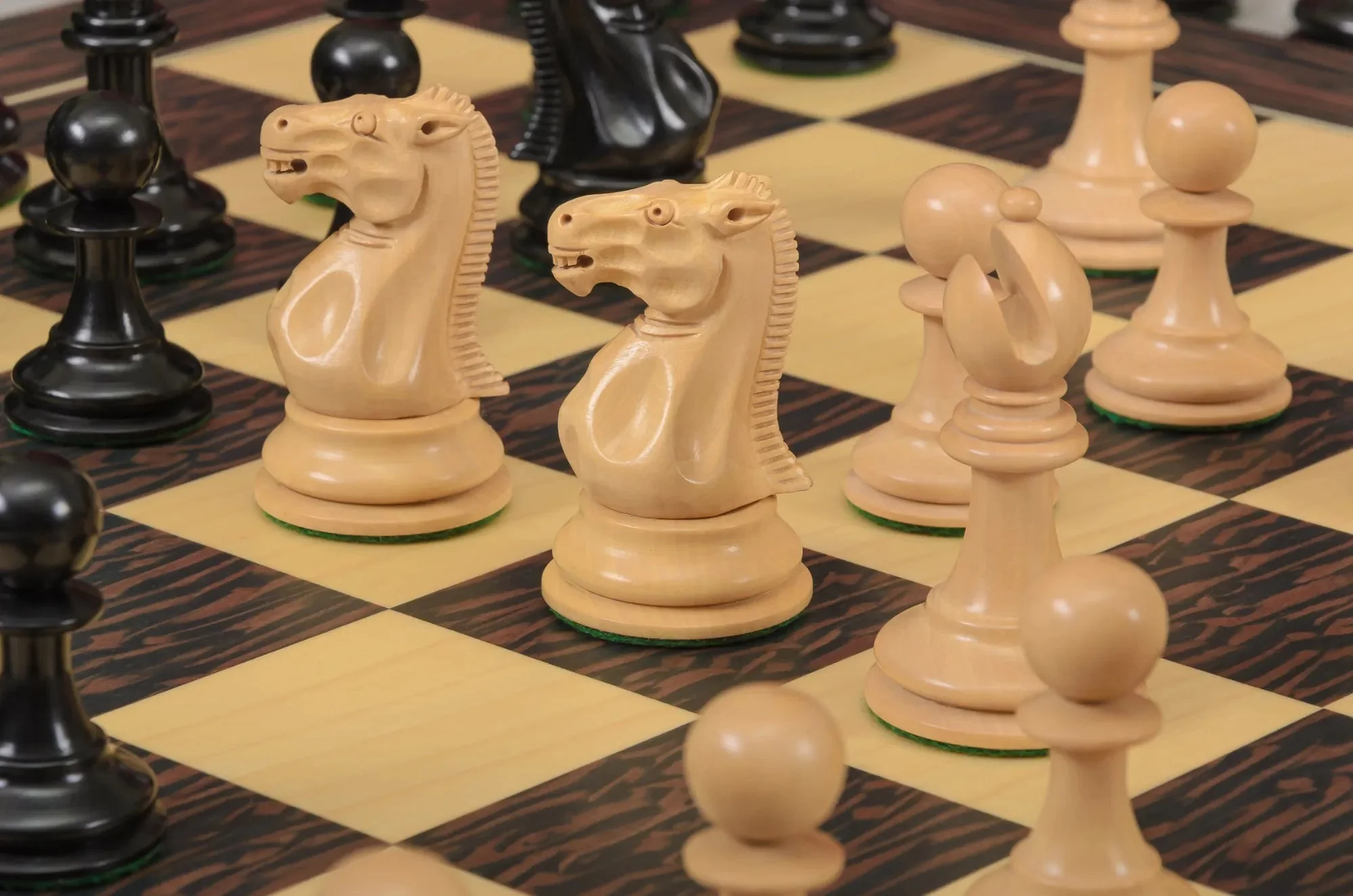 The Zukertort Series Timeless Chess Pieces - 4.0" King - Image 10