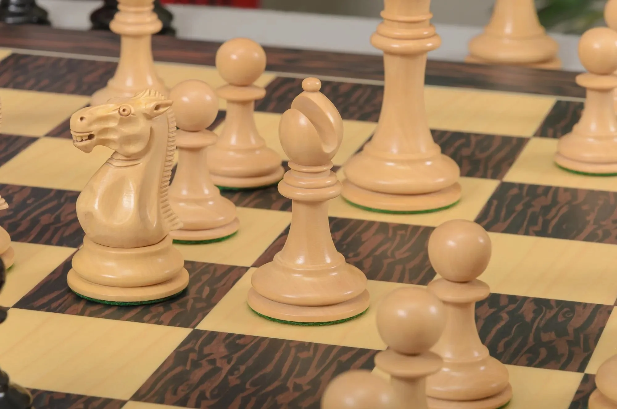 The Zukertort Series Timeless Chess Pieces - 4.0" King - Image 8