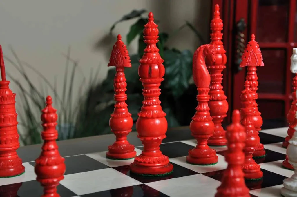 The Vizagapatam Luxury Bone Chess Pieces - 6.1" King - Image 22