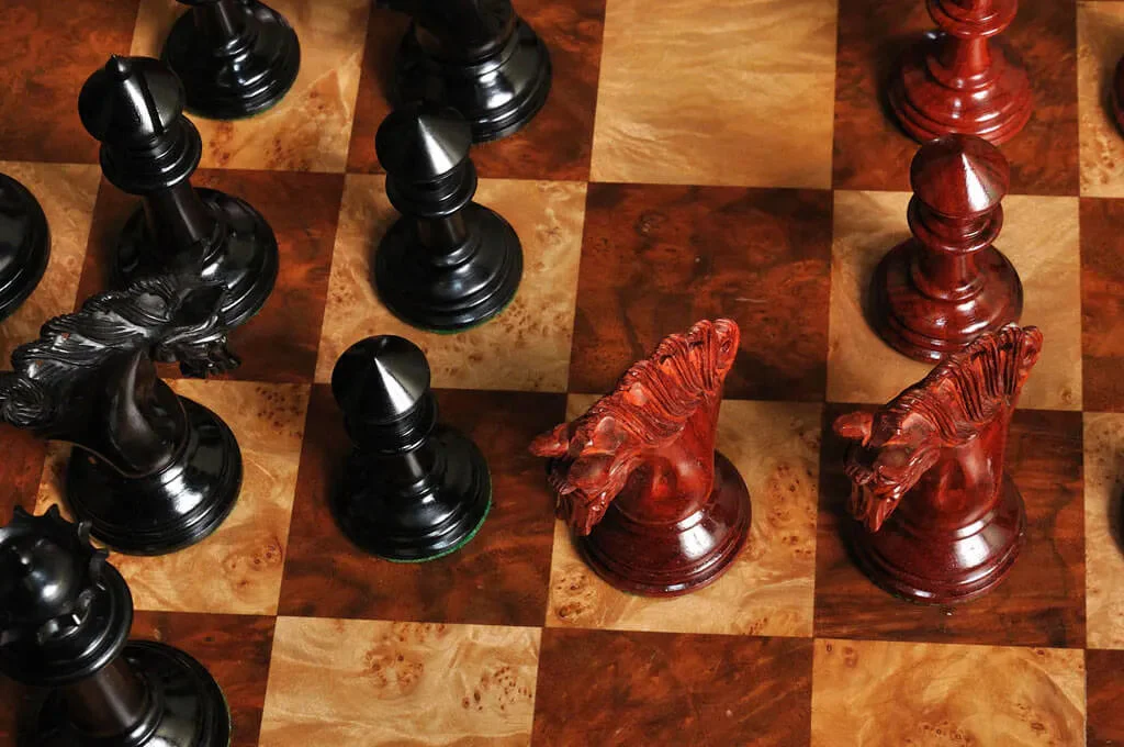The Westminster Prestige Series Artisan Chess Pieces - 4.4" King - Image 7