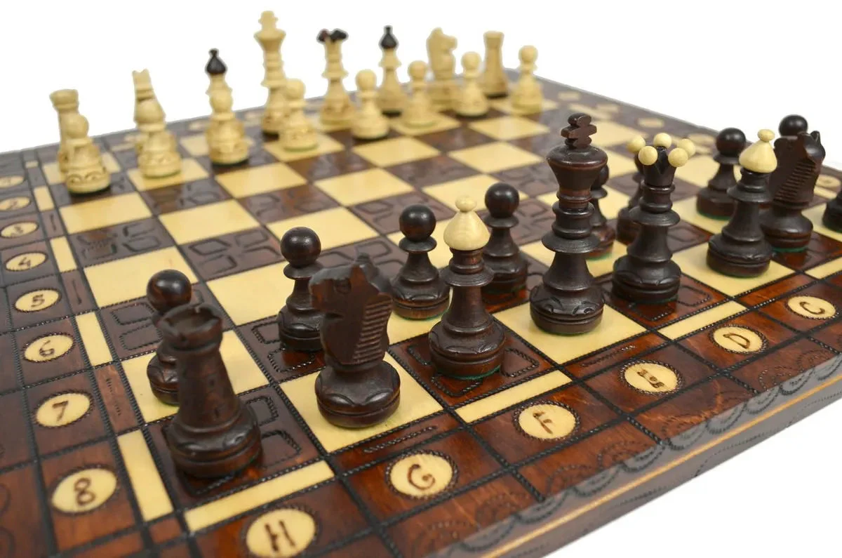 The Wholesale Chess Gdansk European Chess Set - Brown - Image 7