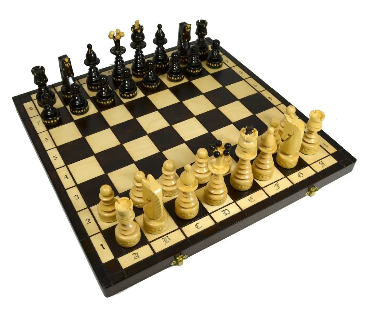 The Wholesale Chess Kaunus European Chess Set - Image 7