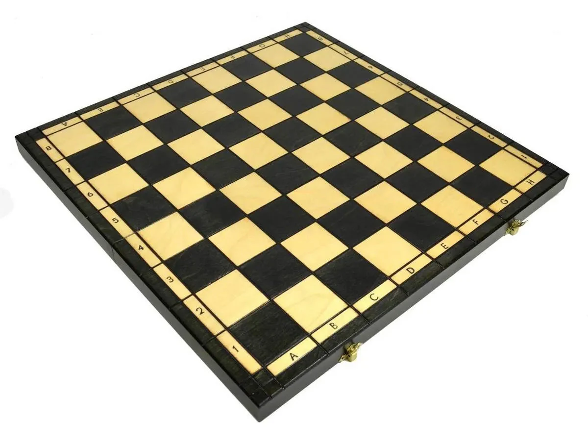 The Wholesale Chess Lodz European Chess Set - Image 4