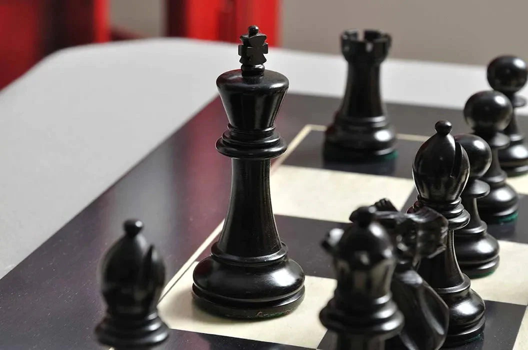 The Wild Knight Series Chess Pieces - 3.75" King - Image 9