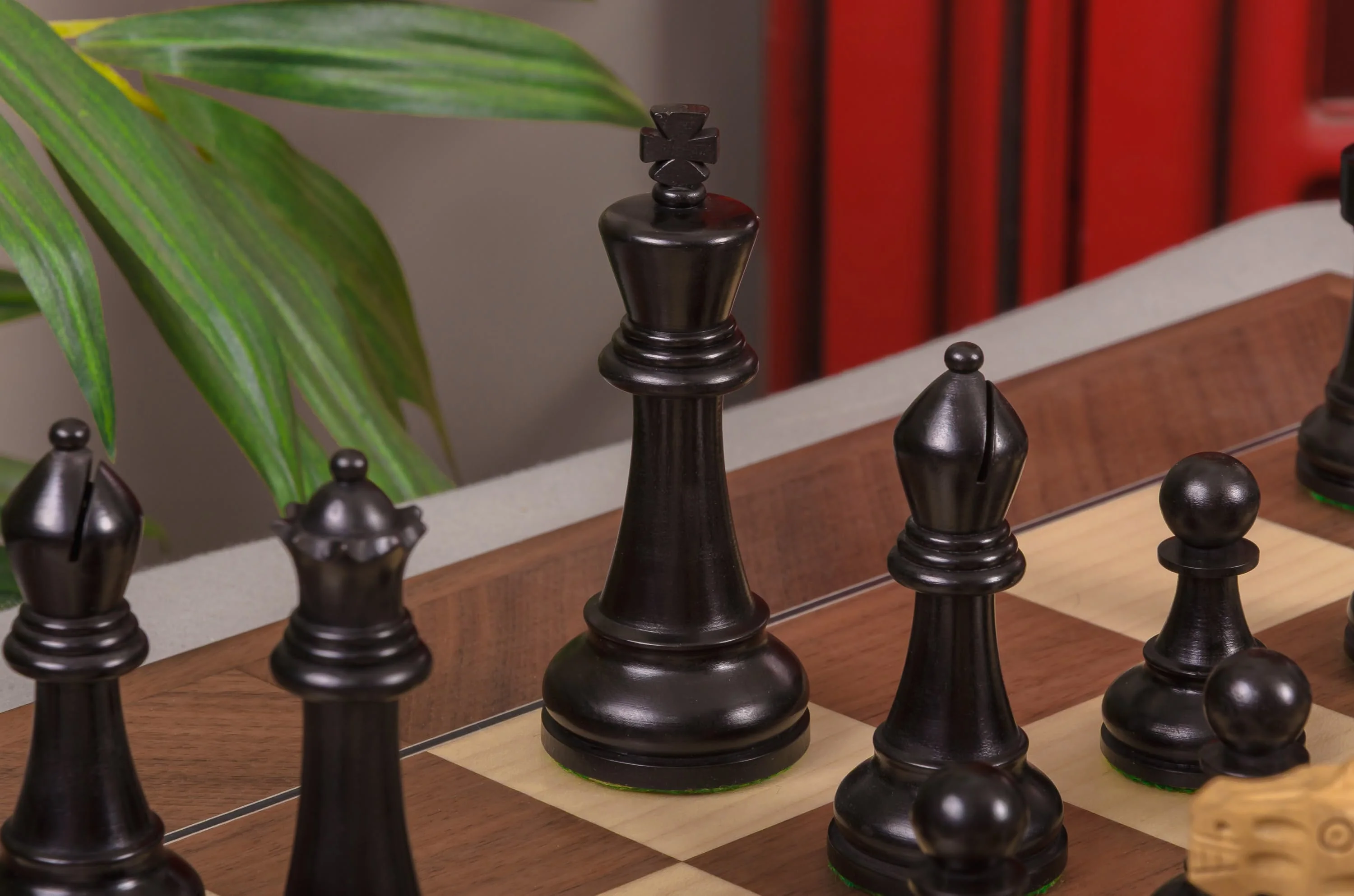 The Winchester Series Chess Pieces - 4" King - Image 15