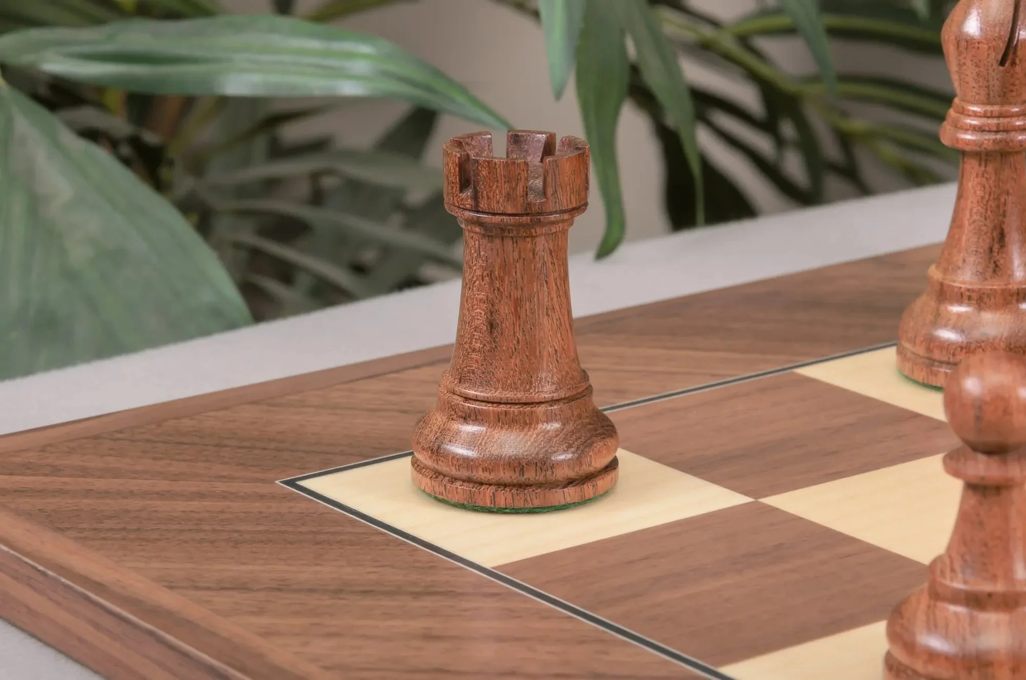 The Winchester Series Chess Pieces - 4" King - Image 16