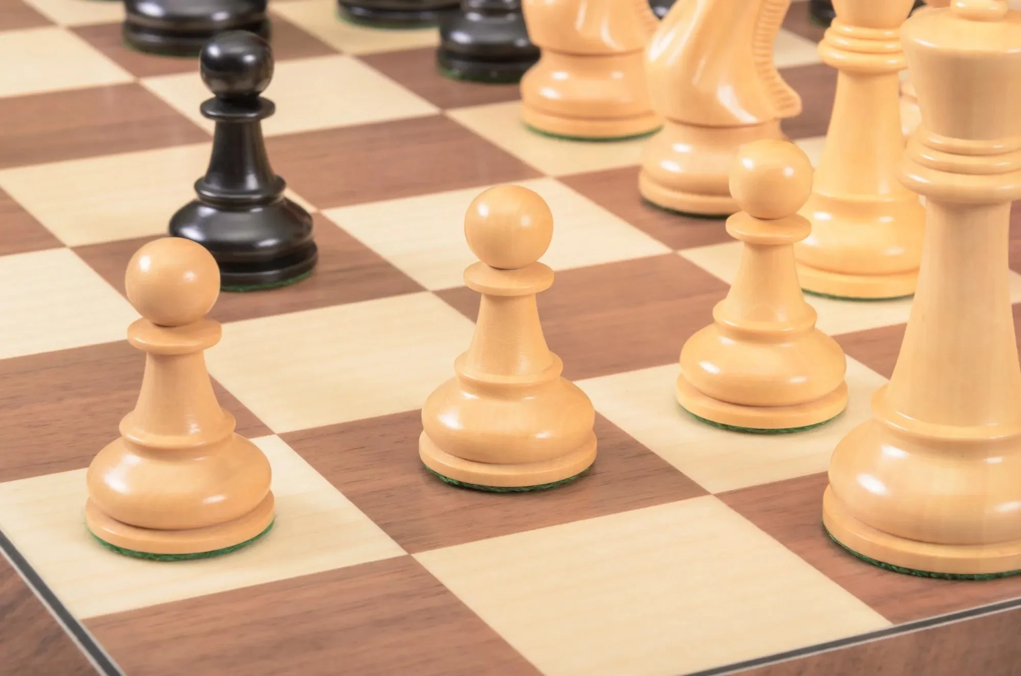 The Winchester Series Chess Pieces - 4" King - Image 20