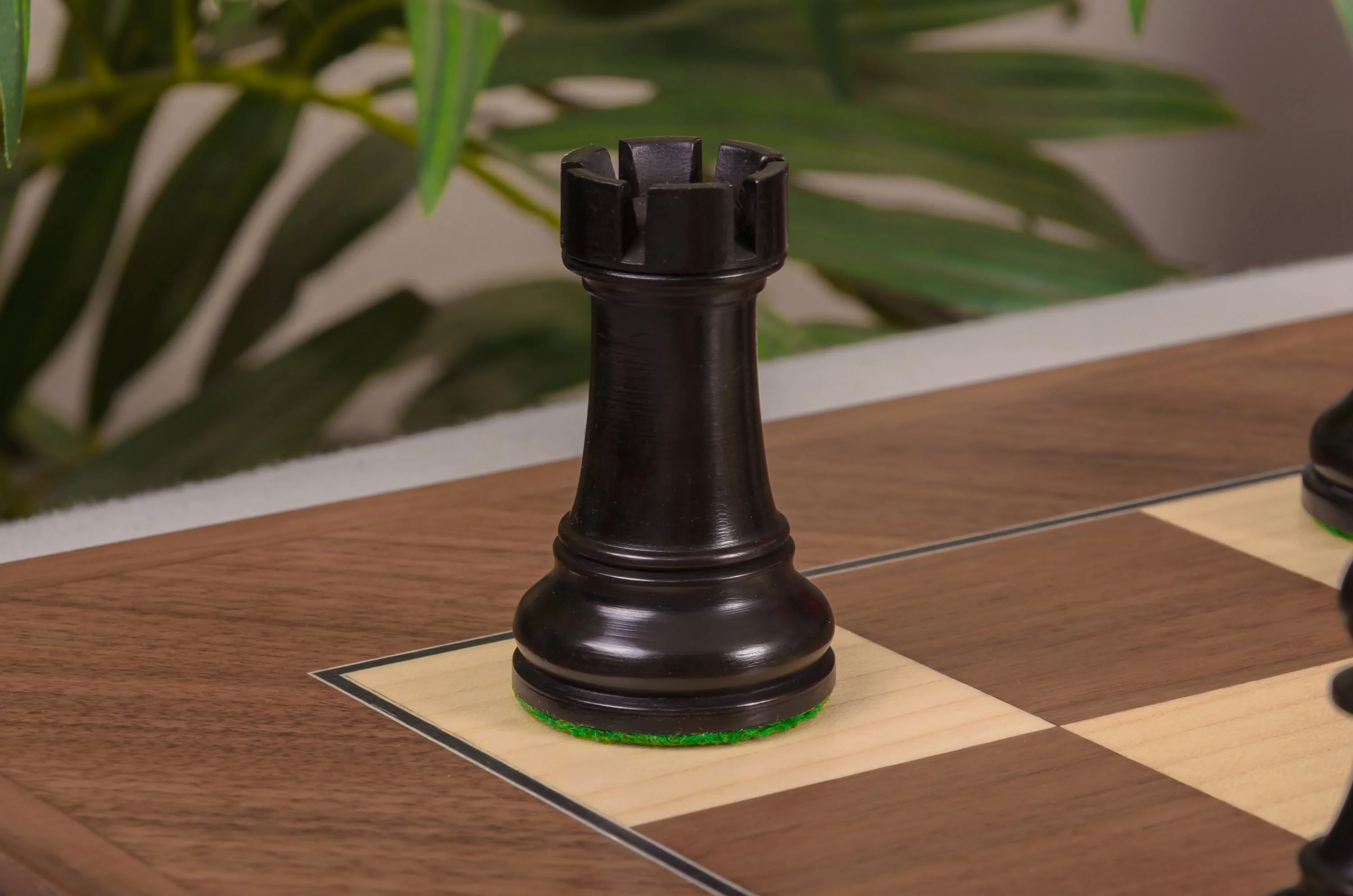The Winchester Series Chess Pieces - 4" King - Image 3