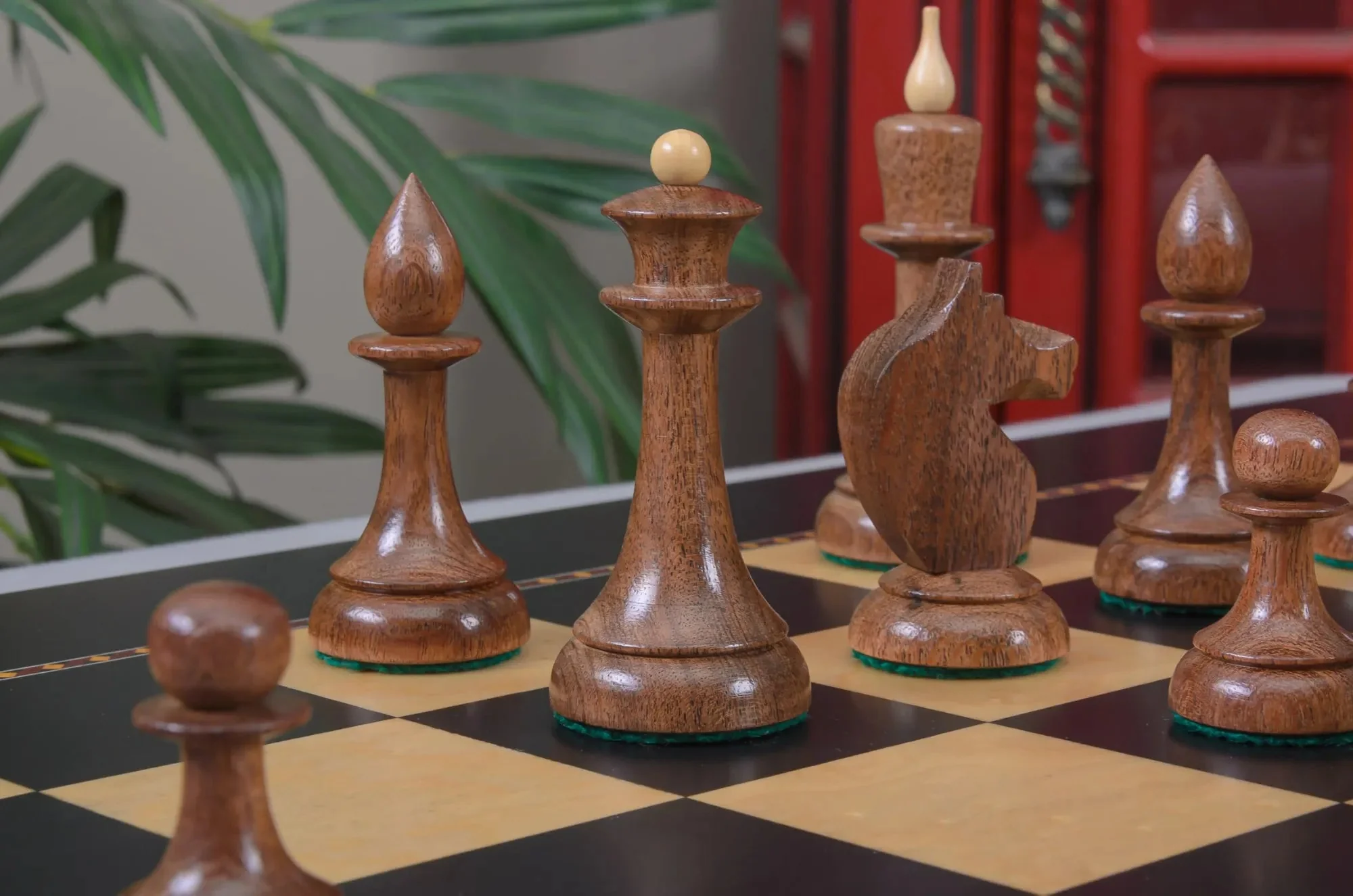 "The Queen's Gambit" Inspired Series 2025 Edition Chess Pieces - 3.75" King - Image 8