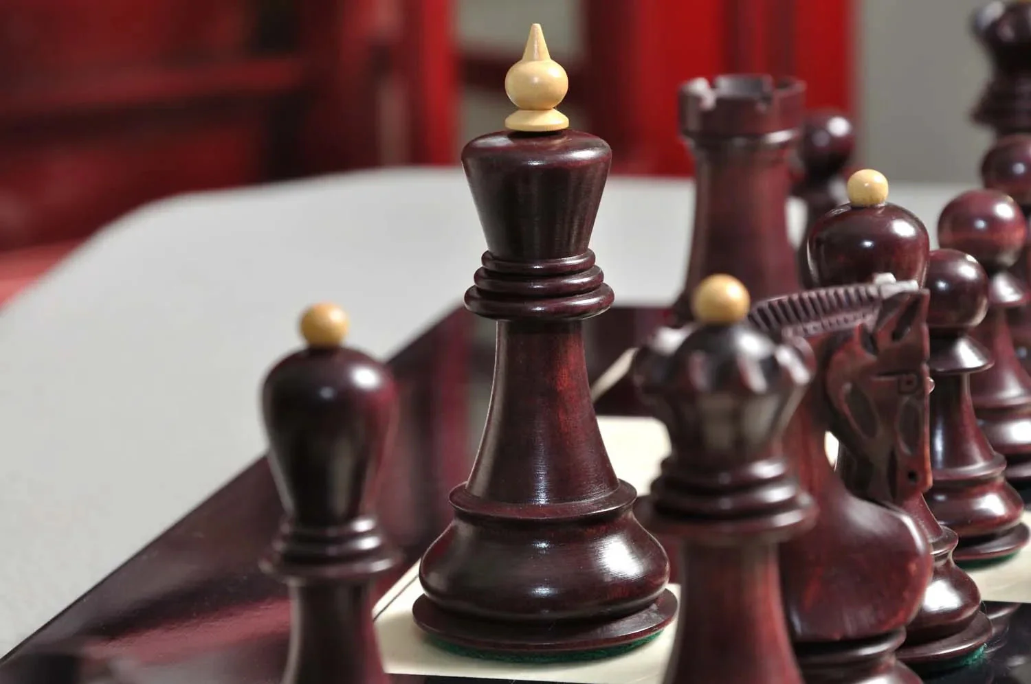 The Zagreb '59 Chess Set, Box and Board Combination -  Purpleheart Gilded - Image 11