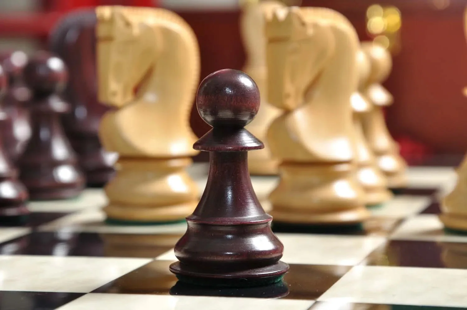 The Zagreb '59 Chess Set, Box and Board Combination -  Purpleheart Gilded - Image 2