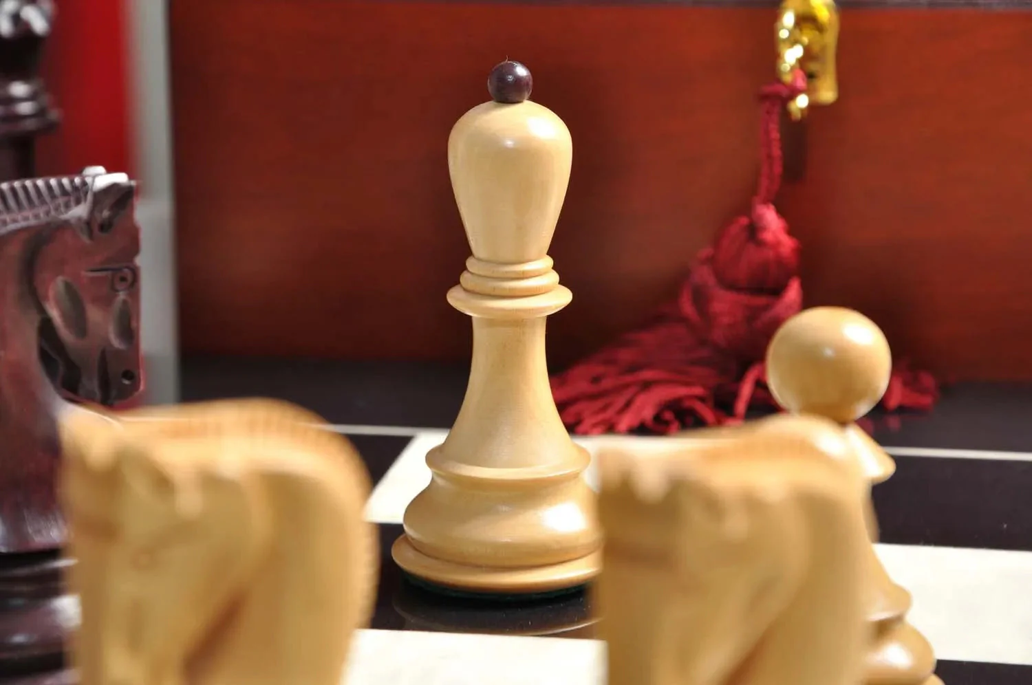 The Zagreb '59 Chess Set, Box and Board Combination -  Purpleheart Gilded - Image 6