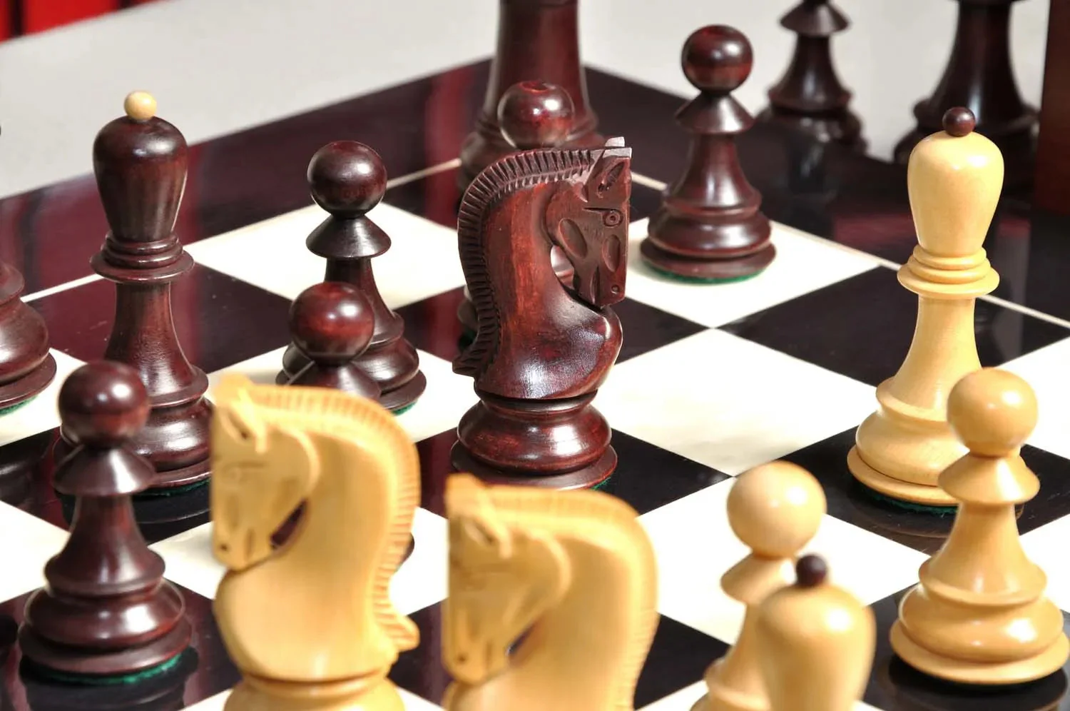 The Zagreb '59 Chess Set, Box and Board Combination - Rosewood Gilded - Image 7